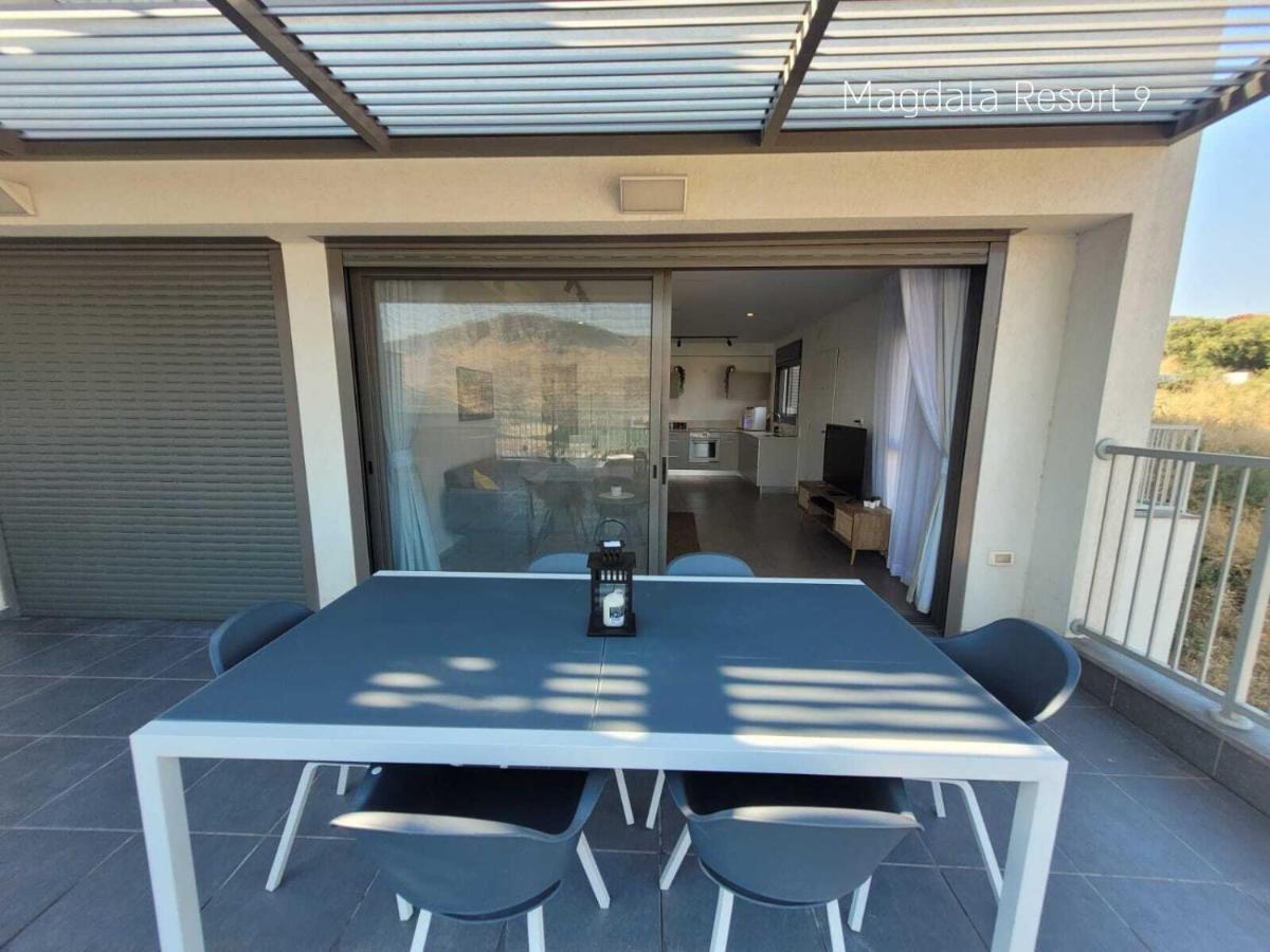 Yalarent Magdala Resort- Luxury Suites With Pool Or Jacuzzi With Sea View Migdal Exterior foto